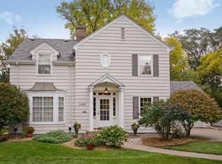 1340 Edgcumbe Rd, Saint Paul, MN 55116