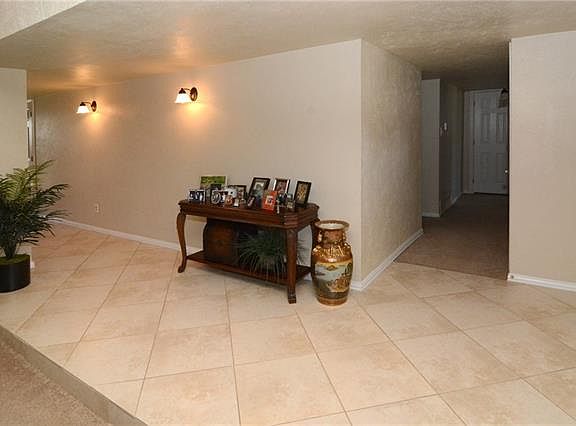 4th image of 3444 Livingston Ln