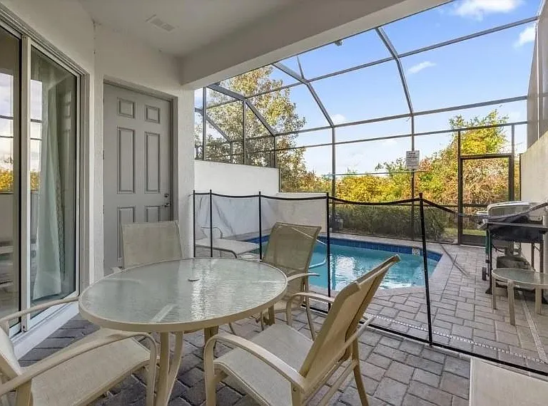 450 Captiva Dr — Photo 8