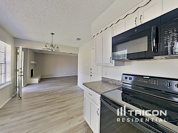 5th image of 2908 S Meadow Dr