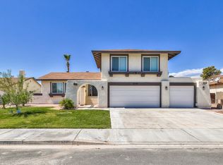 3245 Mountain Spring Rd, Las Vegas, NV 89146