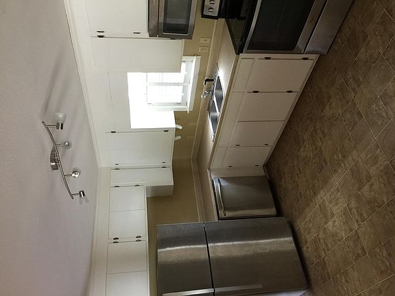 5th image of 141 Newcastle Dr