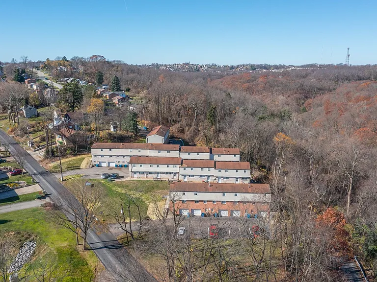 Baldwin Cathell Townhouses — Photo 32