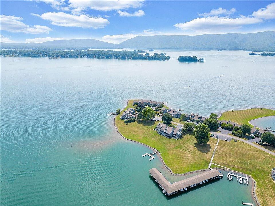 1st image of 241 Peninsula Point Dr