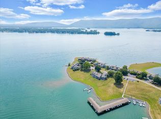 241 Peninsula Point Dr, Moneta, VA 24121
