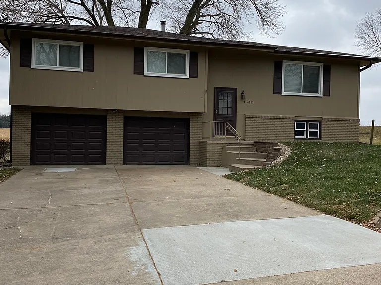 13311 Slayton St — Photo 16