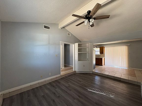 4th image of 1006 Tyler Dr