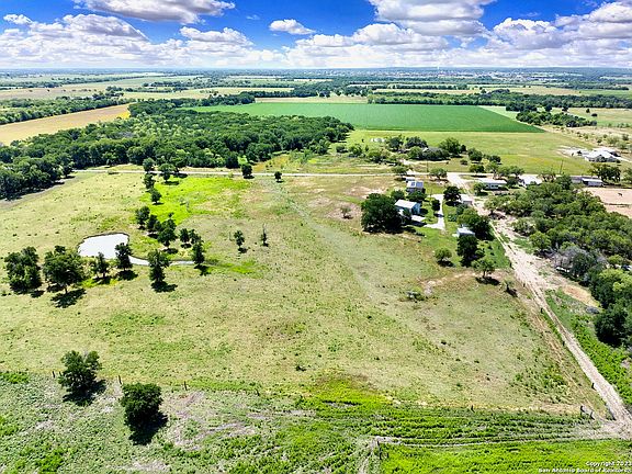 3rd image of 1297 COUNTY ROAD 347