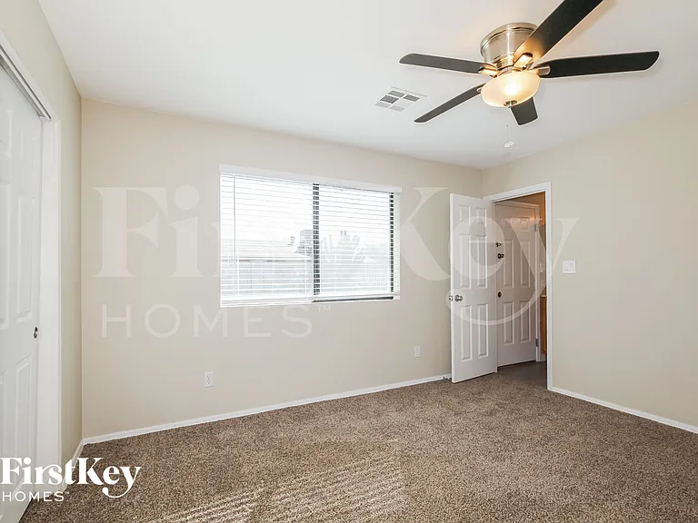 2733 W Villa Rita Dr — Photo 9
