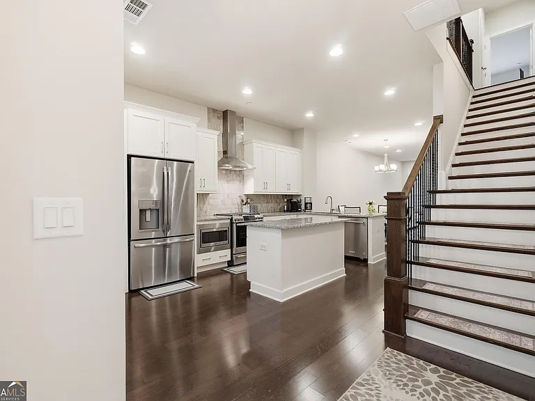 4245 Deming Cir — Photo 11