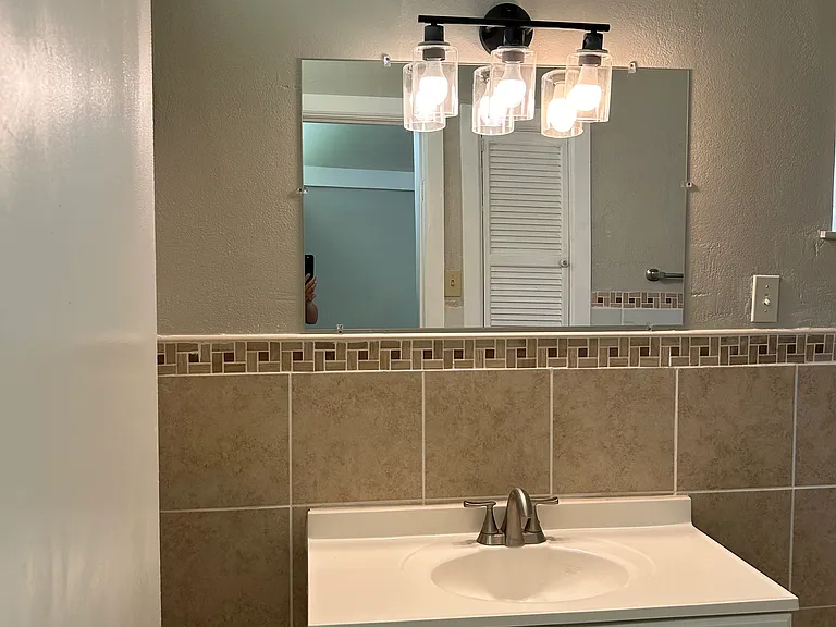 1595 Bellfort Dr — Photo 3