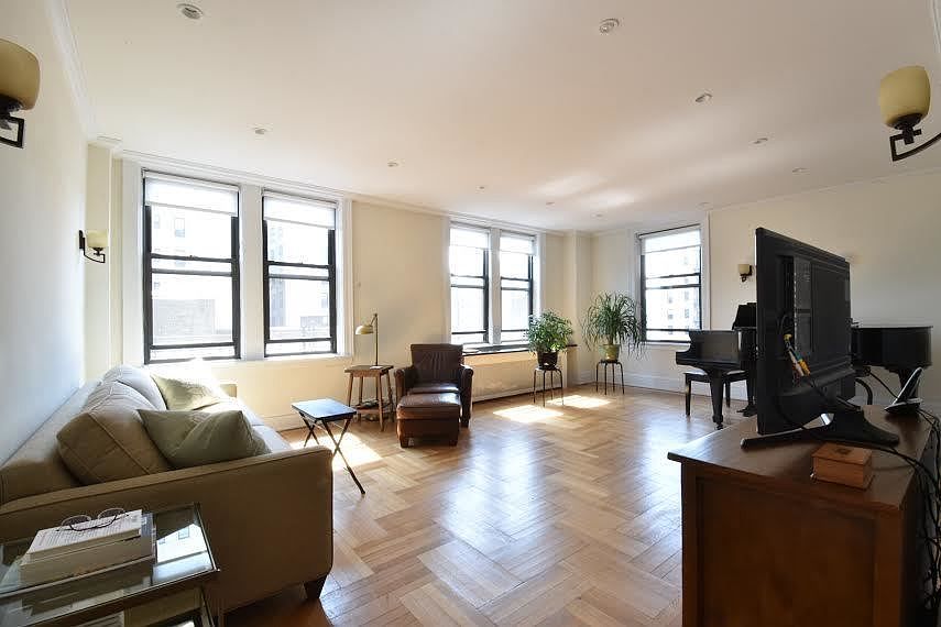 1st image of 865 W End Ave APT 9A