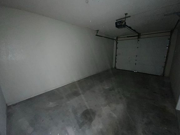 3rd image of 1605 Steamboat Ln