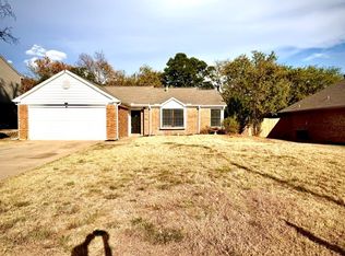 304 Mack Dr, Denton, TX 76209