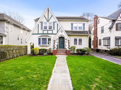 1065 Washington Avenue, Pelham, NY, 10803