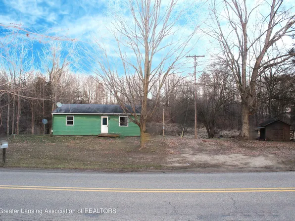 355 S Ionia Rd, Vermontville, MI 49096
