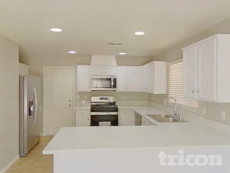 9032 Iron Cactus Ave — Photo 4