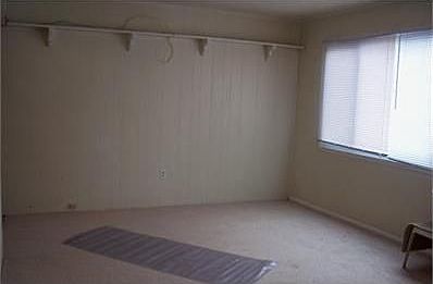 3rd image of 119 Diana Ln W