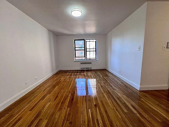 2nd image of 83-15 116th St #5W
