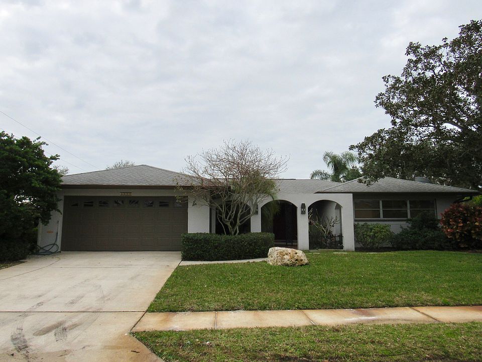 1st image of 8900 Saint Andrews Dr