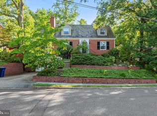2612 S Hayes St, Arlington, VA 22202