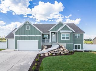 5341 W 3750 S, Hooper, UT 84315