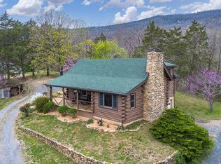 190 Lily Ln, Natural Bridge, VA 24578