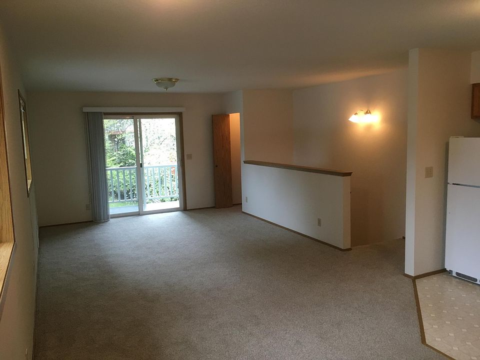 1st image of 1517 NE 123rd St #B