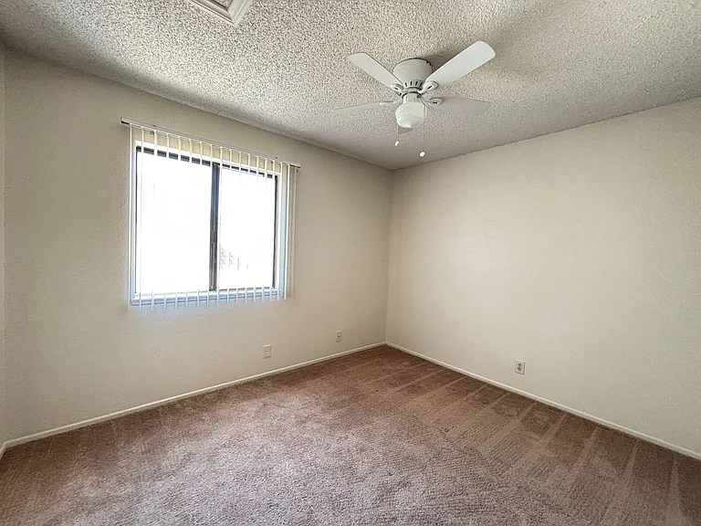 43909 Kennsington Pl — Photo 25