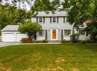 66 Pinecrest Dr, Rochester, NY 14617