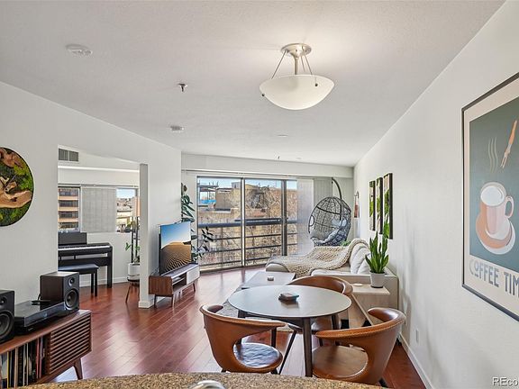 4th image of 100 Park Avenue W #304