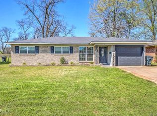 1807 Lake St, Bossier City, LA 71112