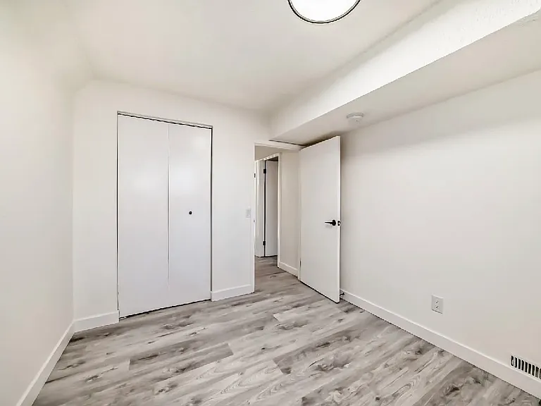 6508 S 34th Ave NW — Photo 8