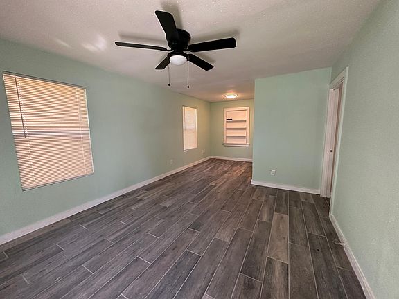 3rd image of 5325 Sussex Ave
