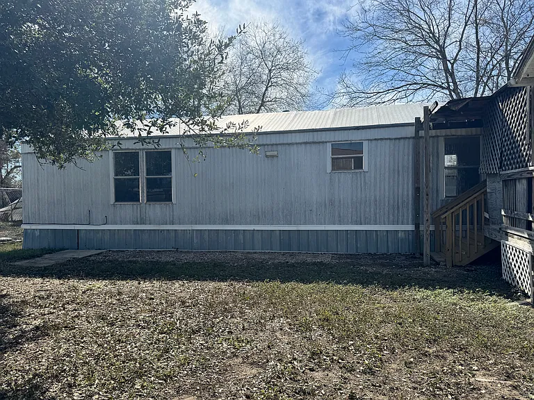 17310 State Highway 16 S — Photo 18