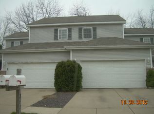 360 Taylor Ln, Valparaiso, IN 46383