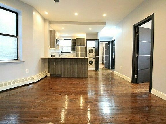 3rd image of 952 Bergen St #9C