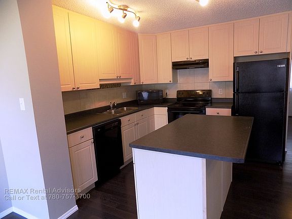 4th image of 3729 11th St NW