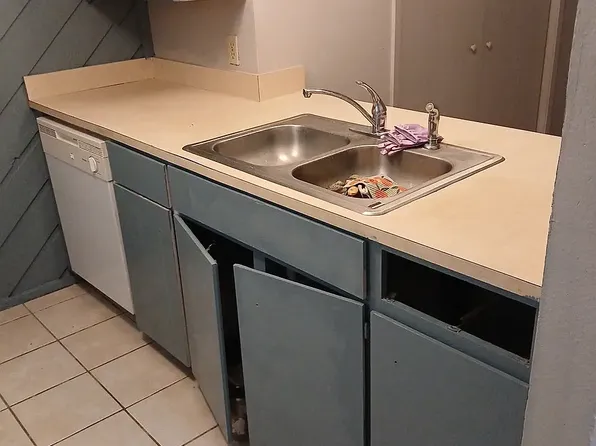 1524 N Spring St, Grand Saline, TX 75140