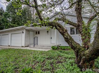 6749 Scott Lake Ave NE, Comstock Park, MI 49321
