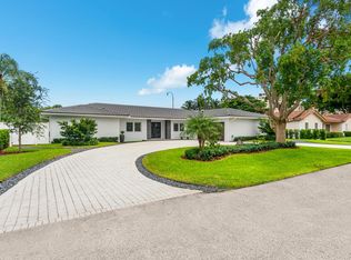 22 Winnebago Rd, Fort Lauderdale, FL 33308