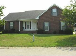 209 Putter Point Dr, Gallatin, TN 37066