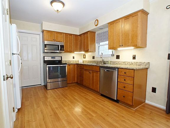 4th image of 2084 Winding Creek Ln