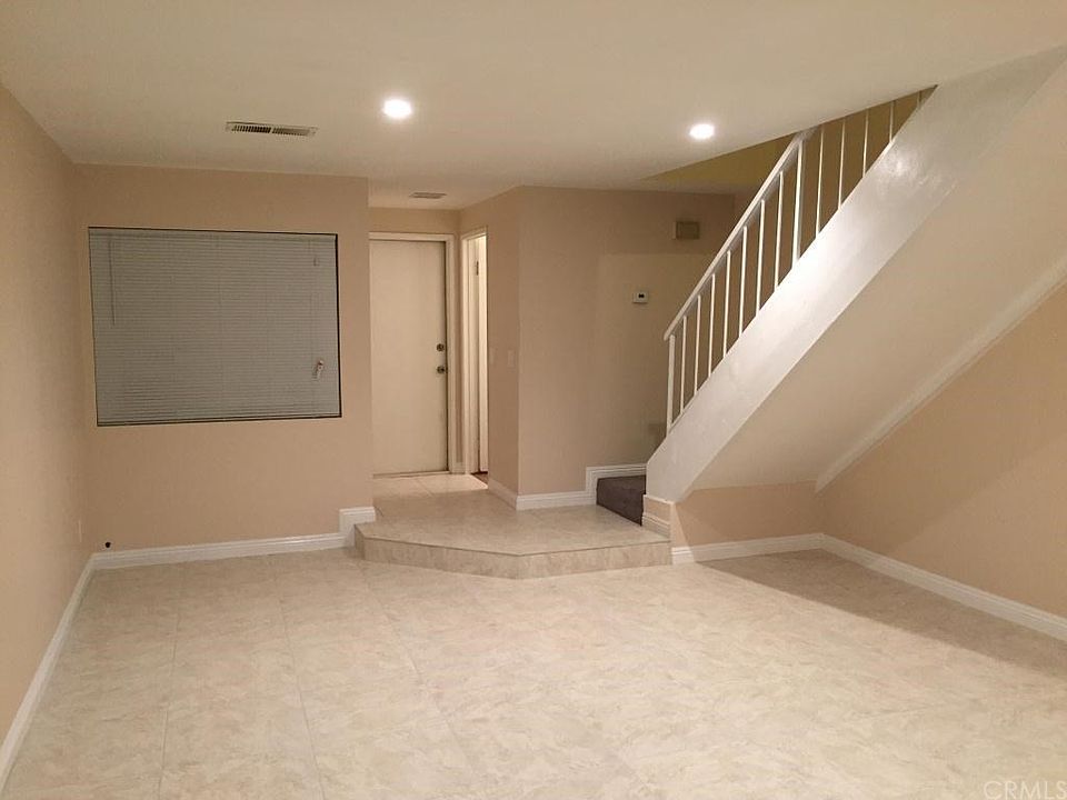 1st image of 3783 Oxford Ln #7