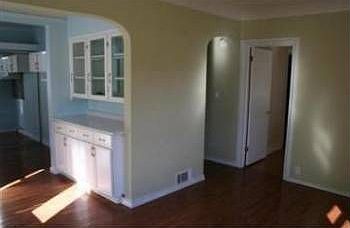 4th image of 2237 Beverly Ave SW