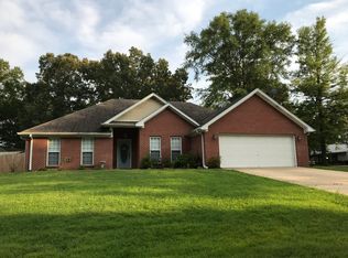 103 Whispering Ln, Guntown, MS 38849