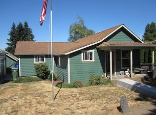 237 Fairview St, Silverton, OR 97381