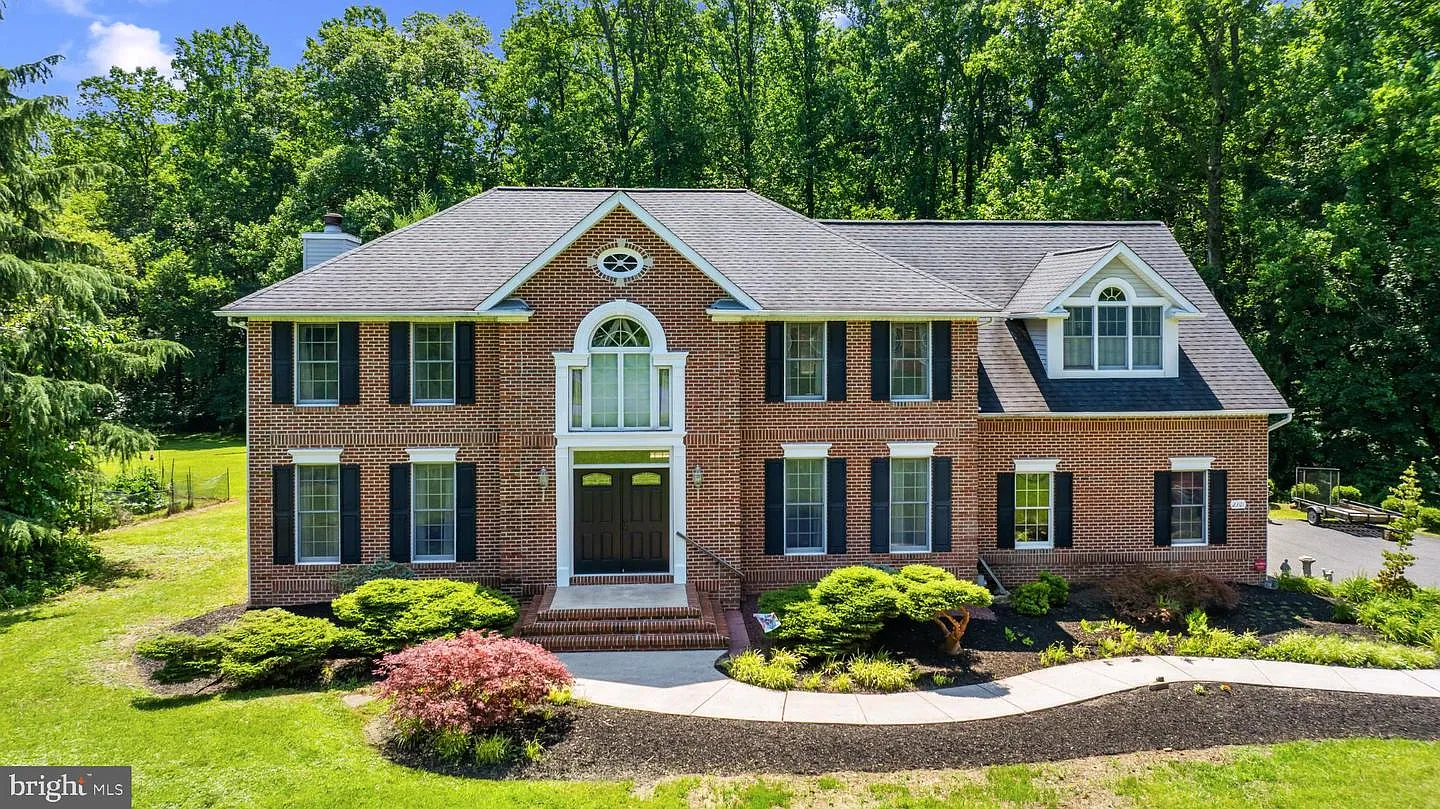 2301 Cool Woods Ct photo 1