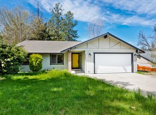 (Undisclosed Address), Oakhurst, CA 93644