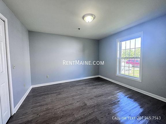 5th image of 46 Baker St APT 17